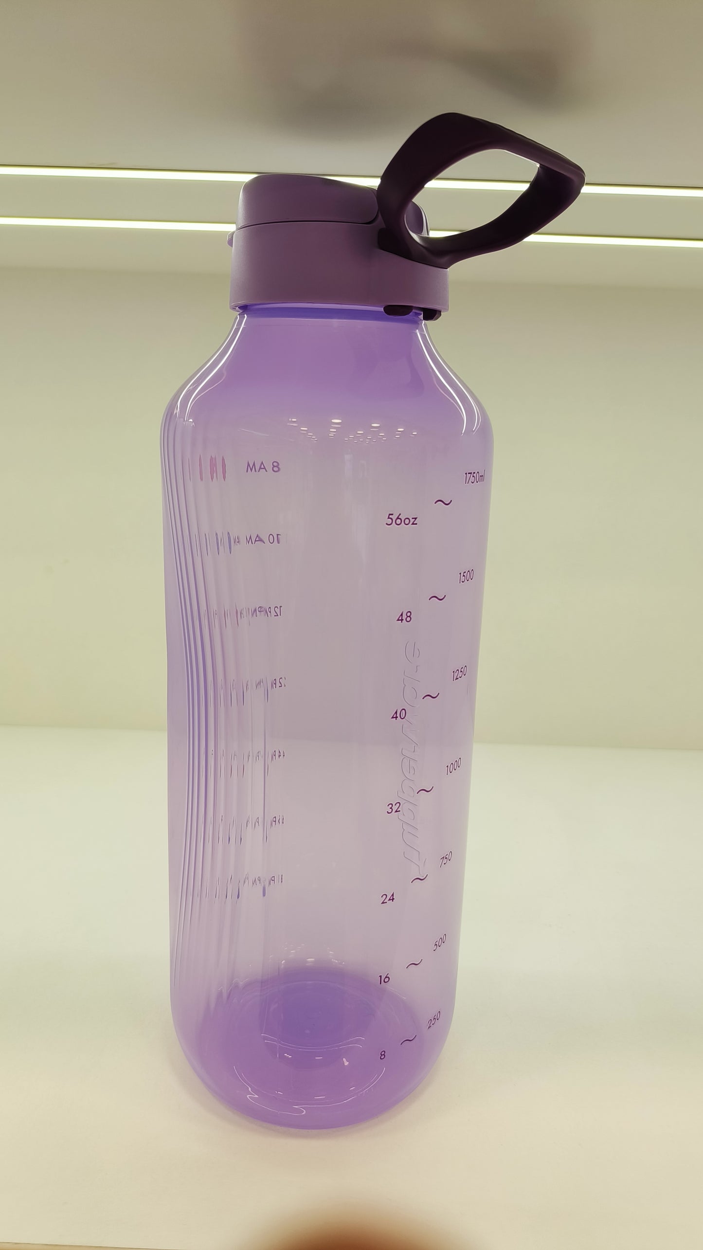 Tupperware motivation 2ltr fliptop bottle, purple